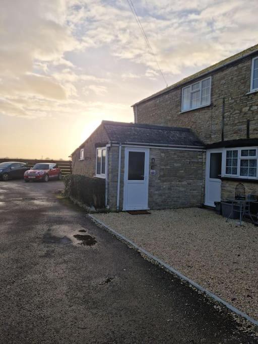 Flamingos Nest Oxford Countryside Apartment Oxford - Bicester Village - Blenheim Palace - Wifi- Free Parking Exterior photo